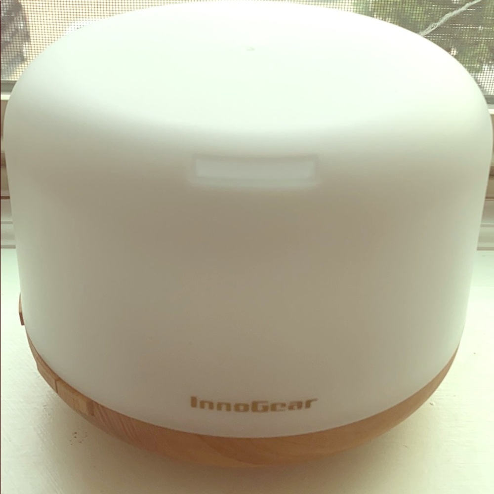 InnoGear Aromatherapy Diffuser- model AD501